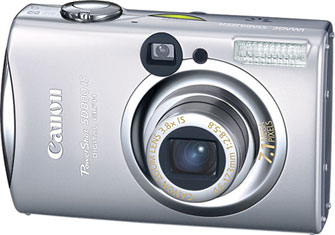 Câmera digital Canon PowerShot SD800 IS - Cortesia Canon, editada pelo Câmera versus Câmera
