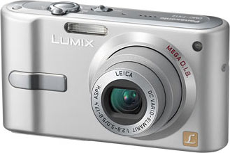 Câmera digital Panasonic Lumix DMC-FX12 - Cortesia Panasonic, editada pelo Câmera versus Câmera