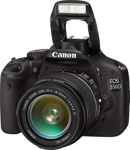 Câmera digital Canon EOS Rebel T2i / Canon EOS 550D com a lente Canon EF-S 18-55mm
