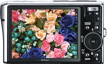 Câmera digital Nikon Coolpix S50c - Cortesia da Nikon, editada pelo Câmera versus Câmera