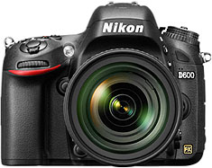 Máquina digital Nikon D600 com lente opcional - Foto editada pelo Câmera versus Câmera