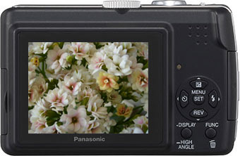 Câmera digital Panasonic Lumix DMC-LZ7 - Cortesia Panasonic, editada pelo Câmera versus Câmera