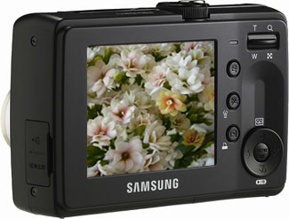 Câmera digital Samsung S730 - Cortesia da Samsung, editada pelo Câmera versus Câmera