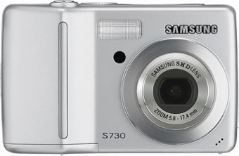 Câmera digital Samsung S730 - Cortesia da Samsung, editada pelo Câmera versus Câmera