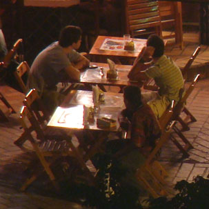 Testes com a Sony Cyber-shot DSC-H9: Foto Noturna com Zoom