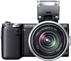 Máquina digital Sony Alpha NEX-7 com lente e flash opcionais - Foto editada pelo Câmera versus Câmera